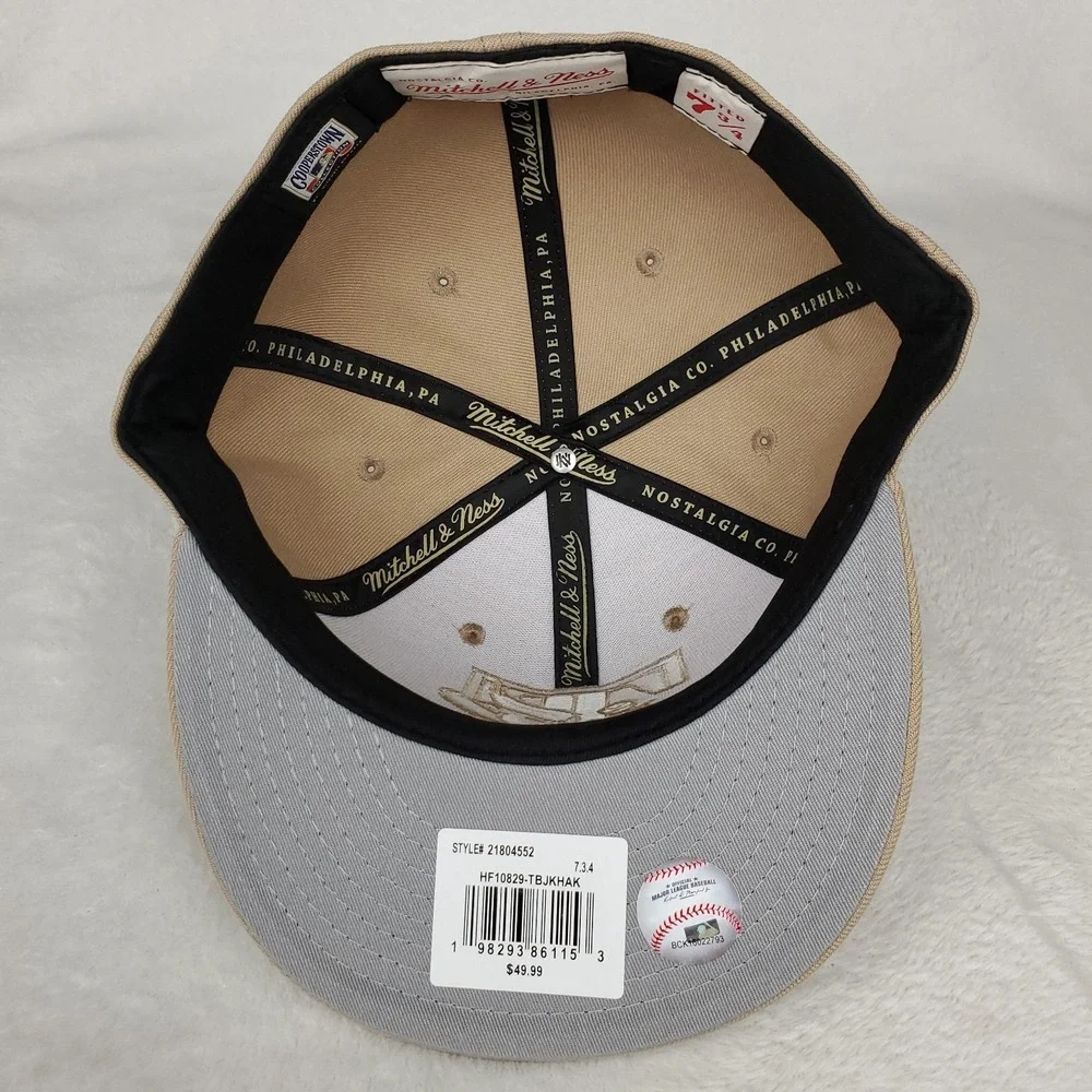 Toronto Blue Jays Mitchell‎ & Ness MLB Fitted 7 3/4 Flatbill Cap Hat Khaki NWT
